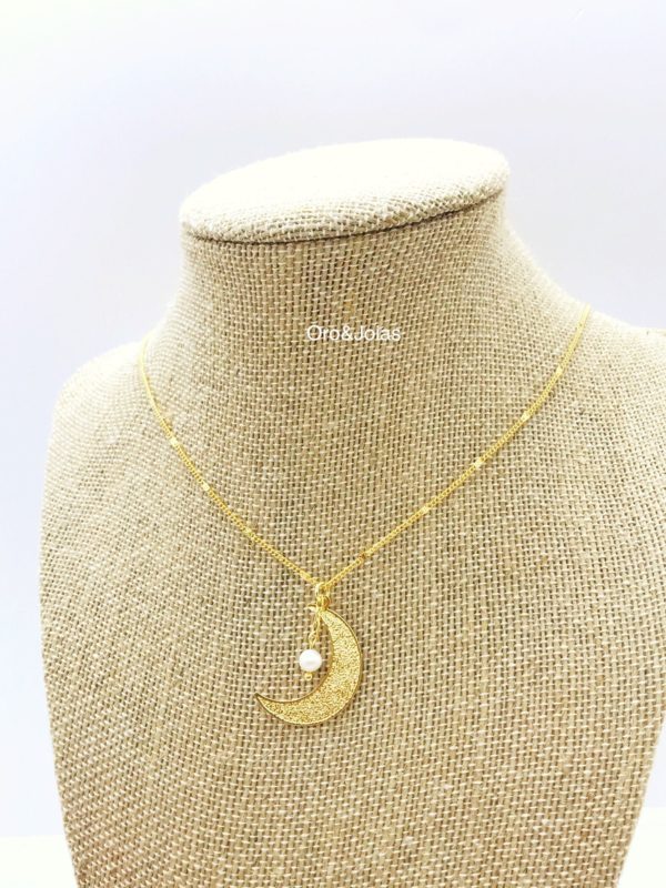 Gold Crescent Moon with Pearl Necklace. 18K Gold Plated Crescent Moon with Pearl Necklace.