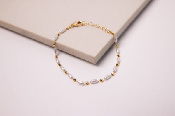 18K Gold-Filled Rice Grain Pearl with Gold Beads Bracelet.